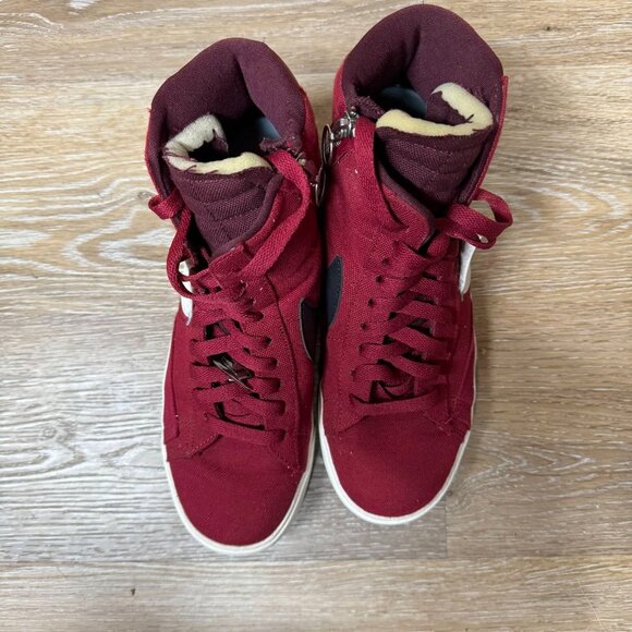 Nike Blazer Mid Rebel Women's Shoe in Noble Red Size 8 - Picture 2 of 7
